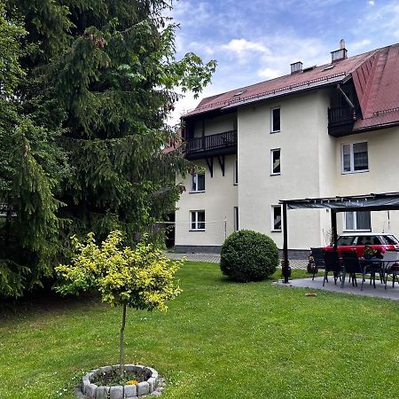 Nad Grajcarkiem Pieniny Appartement Szczawnica Buitenkant foto